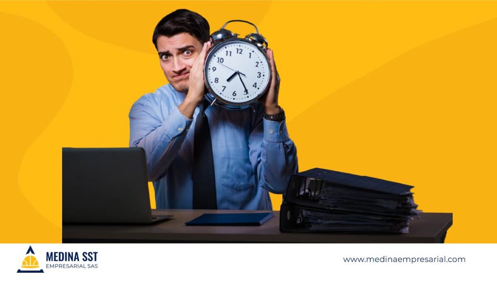 Formato de solicitud de permiso para horas extras en el trabajo – Seguridad y normatividad laboral