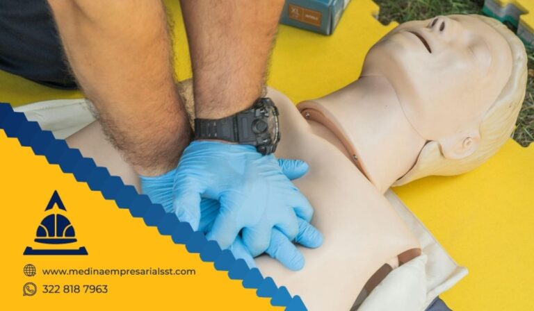 Capacitación en primeros auxilios para empresas conforme a la normatividad colombiana.