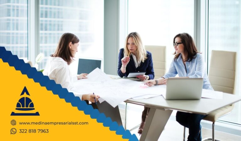 Reintegro laboral en Colombia con acompañamiento profesional y plan de retorno seguro.
