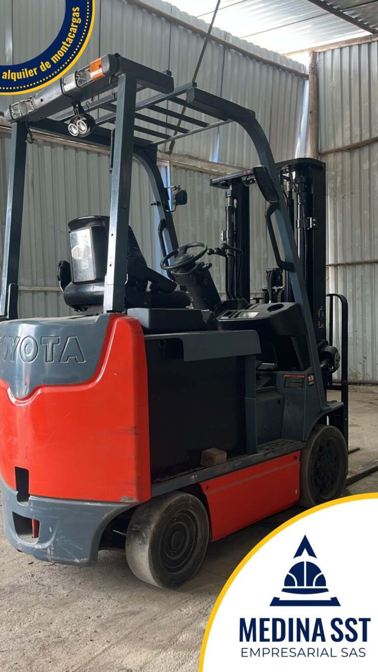 Alquiler de montacargas en Bogotá para cargue y descargue industrial con operador certificado