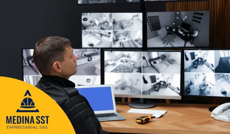 Riesgo Psicosocial en Vigilancia y Seguridad Privada gestionando el impacto de turnos rotativos y nocturnos.