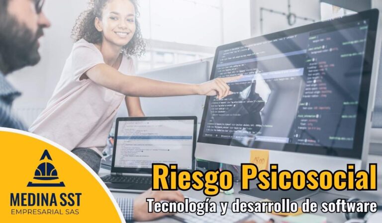 Ingeniero de infraestructura gestionando el Riesgo Psicosocial en Tecnología y Desarrollo de Software durante la resolución de incidentes críticos.