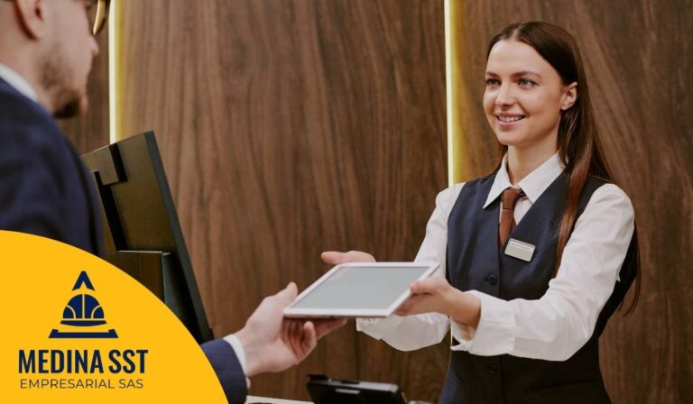 Evaluación de riesgos psicosociales en el sector de hotelería y turismo corporativo.